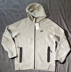 Nike Tech - Grey Size L - $100