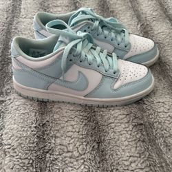 Nike Low Dunks