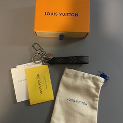 Luis Vuitton Keychain