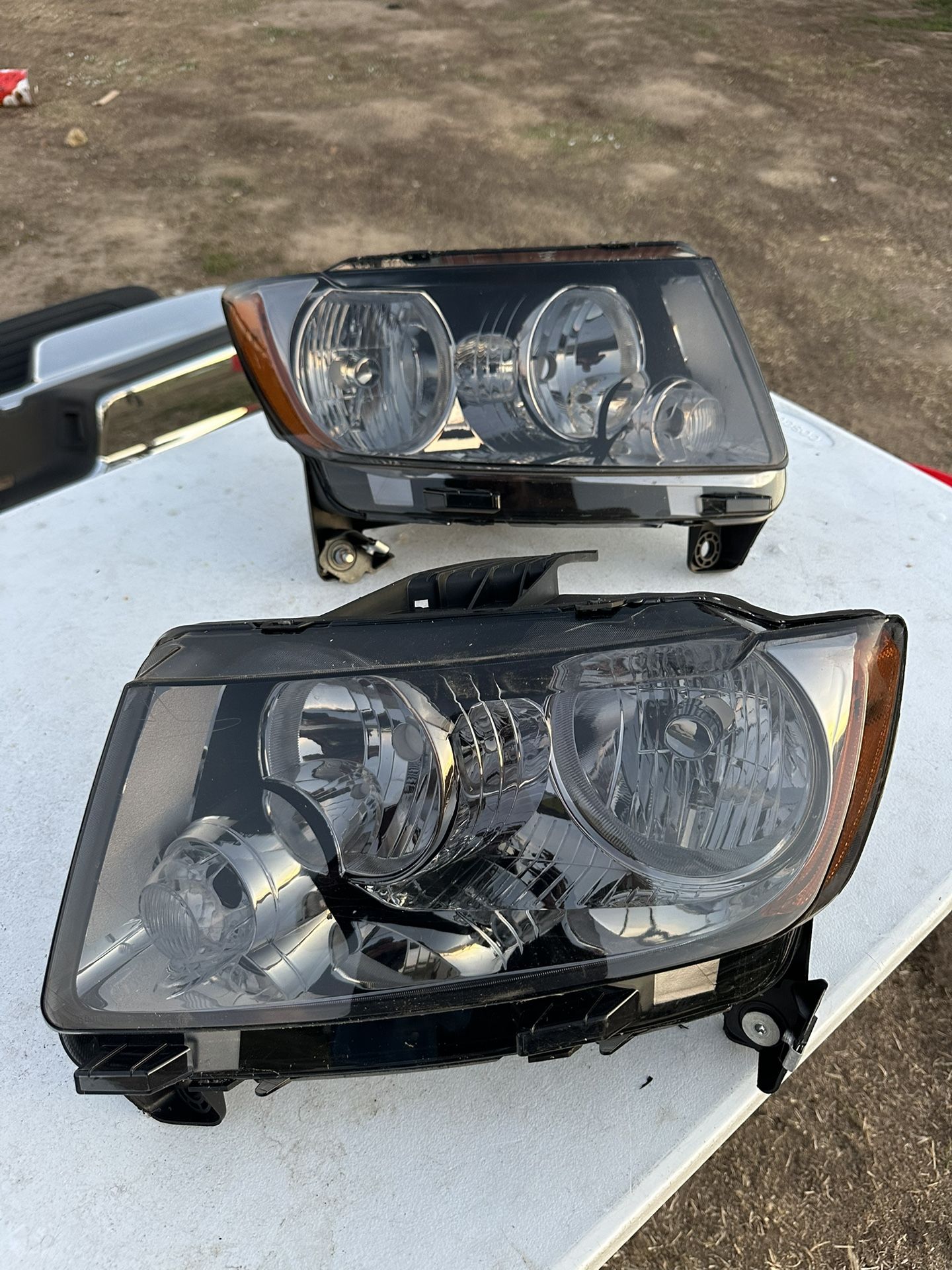 Jeep Grand Cherokee Headlights 11-13 Compass