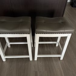 4- Stools