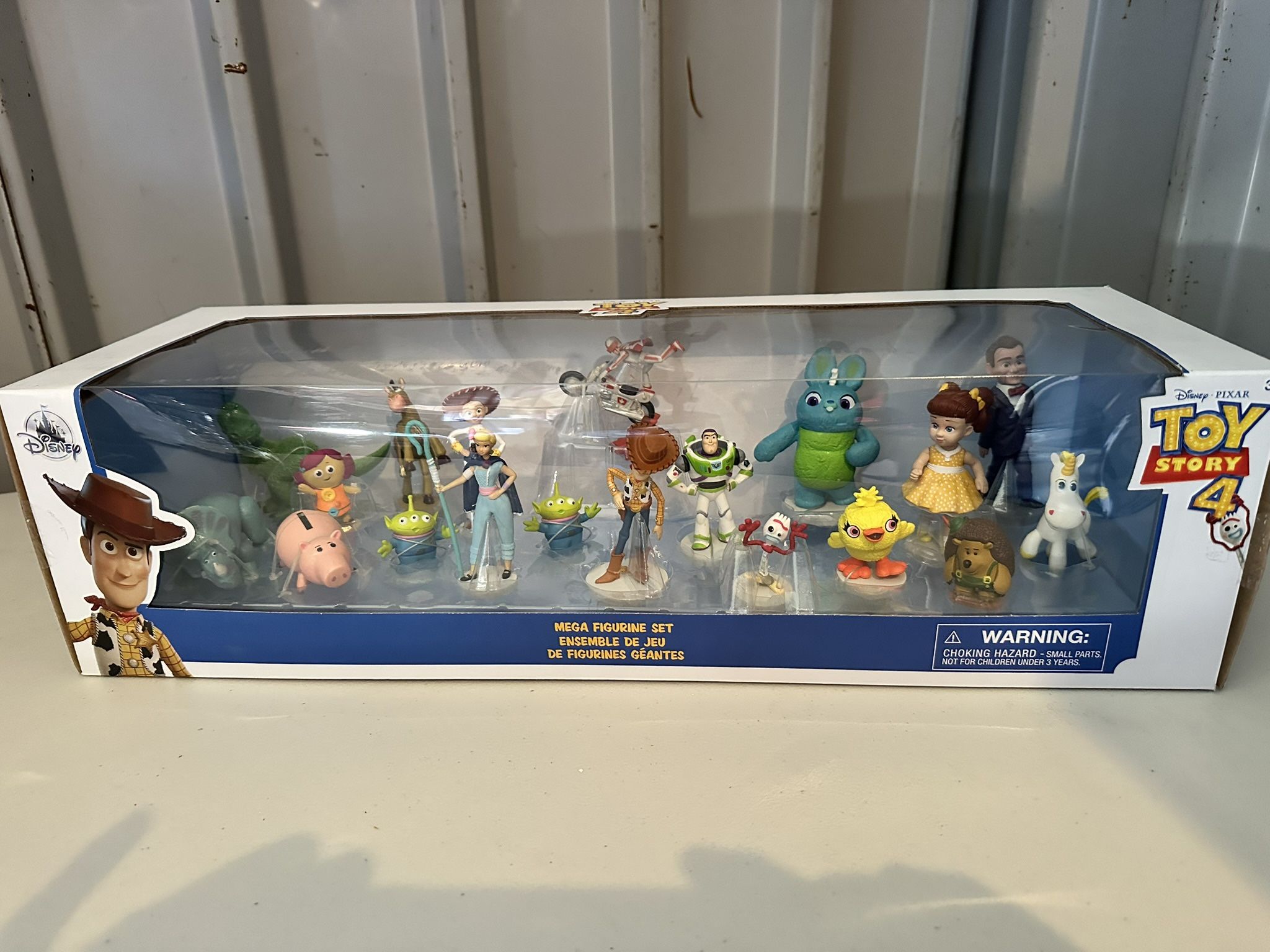 Disney's Toy Story 4 Mega Figurine set NEW