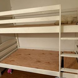 Bunk bed twin size