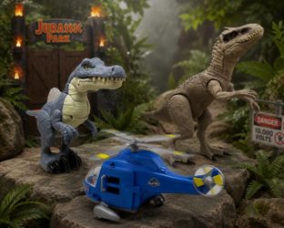Jurassic World Toy Set