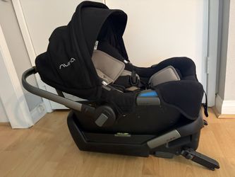 Nuna Pipa Car Seat + Base