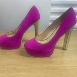 Jessica Simpson heels