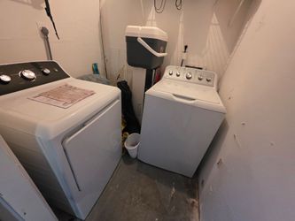 GE Top Load Washer and Dryer Set