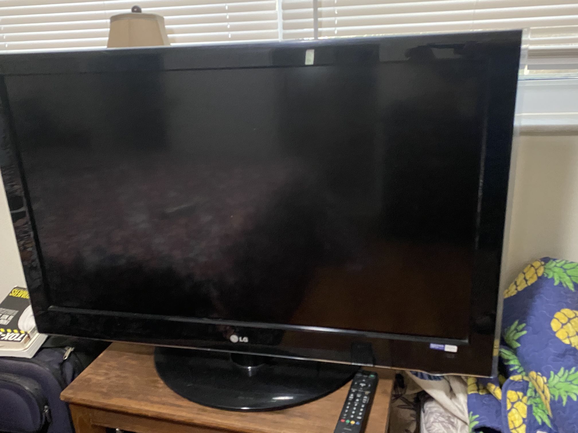 LG 42 inch TV