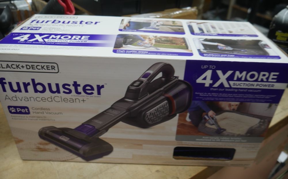 BLACK+DECKER Dustbuster(R) Advancedclean+(TM) Pet Hand Vacuum - HHVK515JP07. NEW