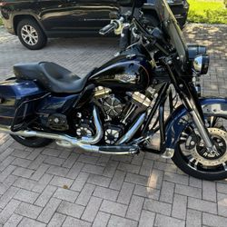 2014 Harley Davidson RoadKing