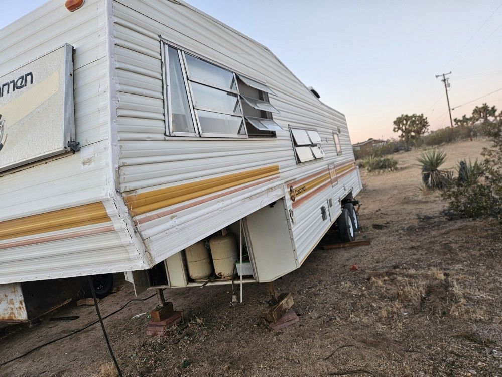 78 Couchmen 28 Ft Long