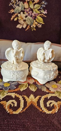 Vintage Porcelain Bisque Cherub Figurine jewelry Lidded Trinket set of 2 angels