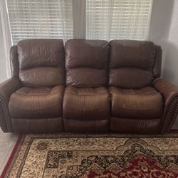 Couches With Built In Recliners
