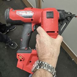 Milwaukee Nailer 