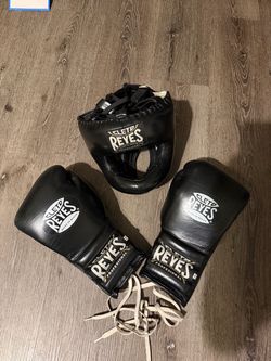 Cleto Reyes Gloves and Headgear