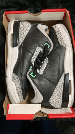 Jordan 3 “Green Glow” SIZE 7y
