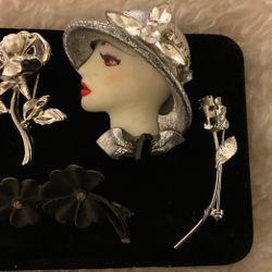 Vintage Brooches 