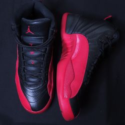 Air jordan 12 flu game 2016 Size: 9