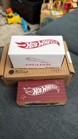 Hot Wheels RLC Exclusive 1964 Jaguar E-Type - JCP68