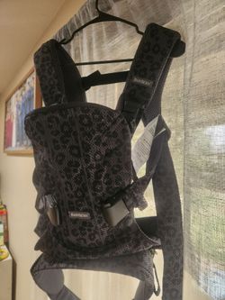 Baby Bjorn Harmony Carrier