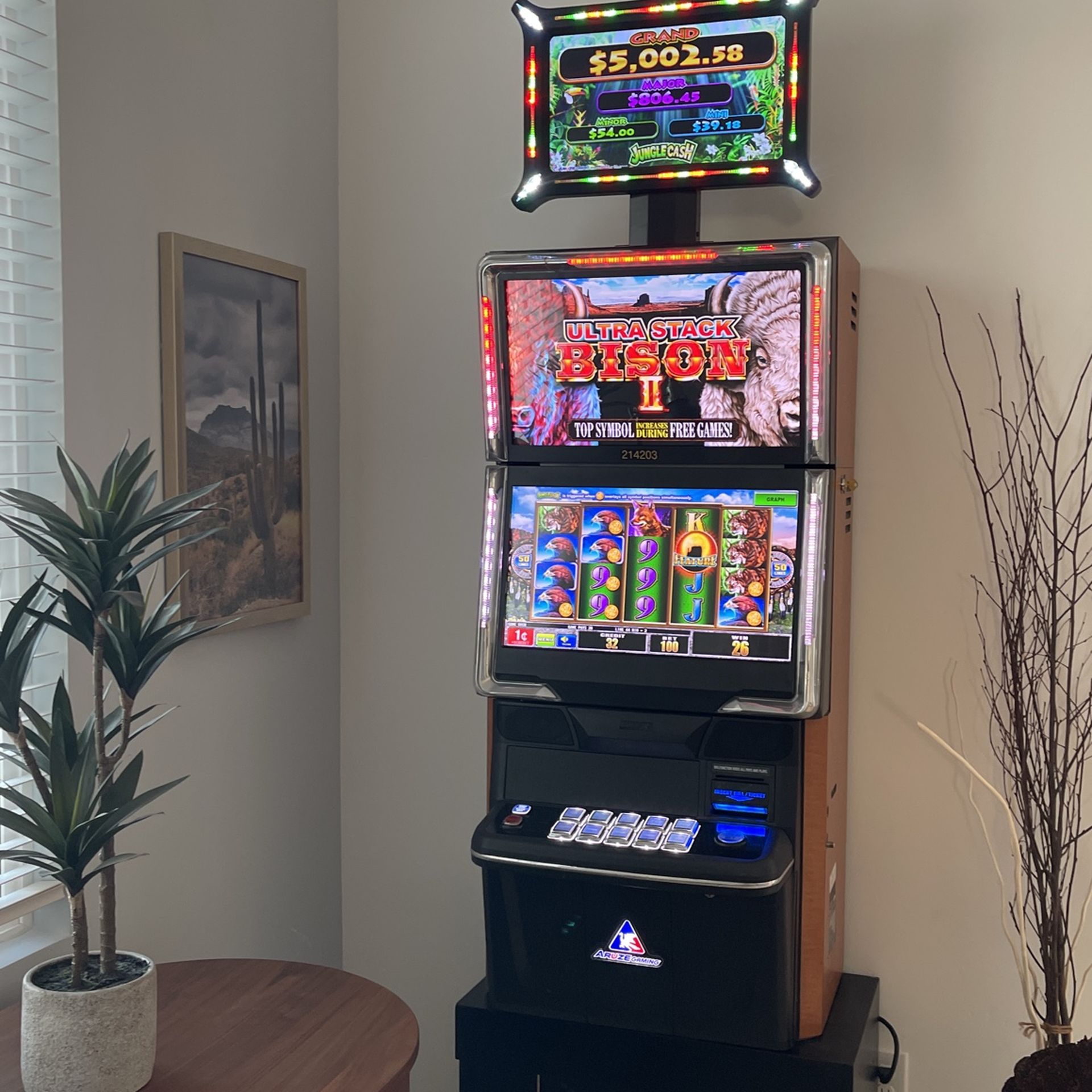 Slot Machine In Excellent Condition