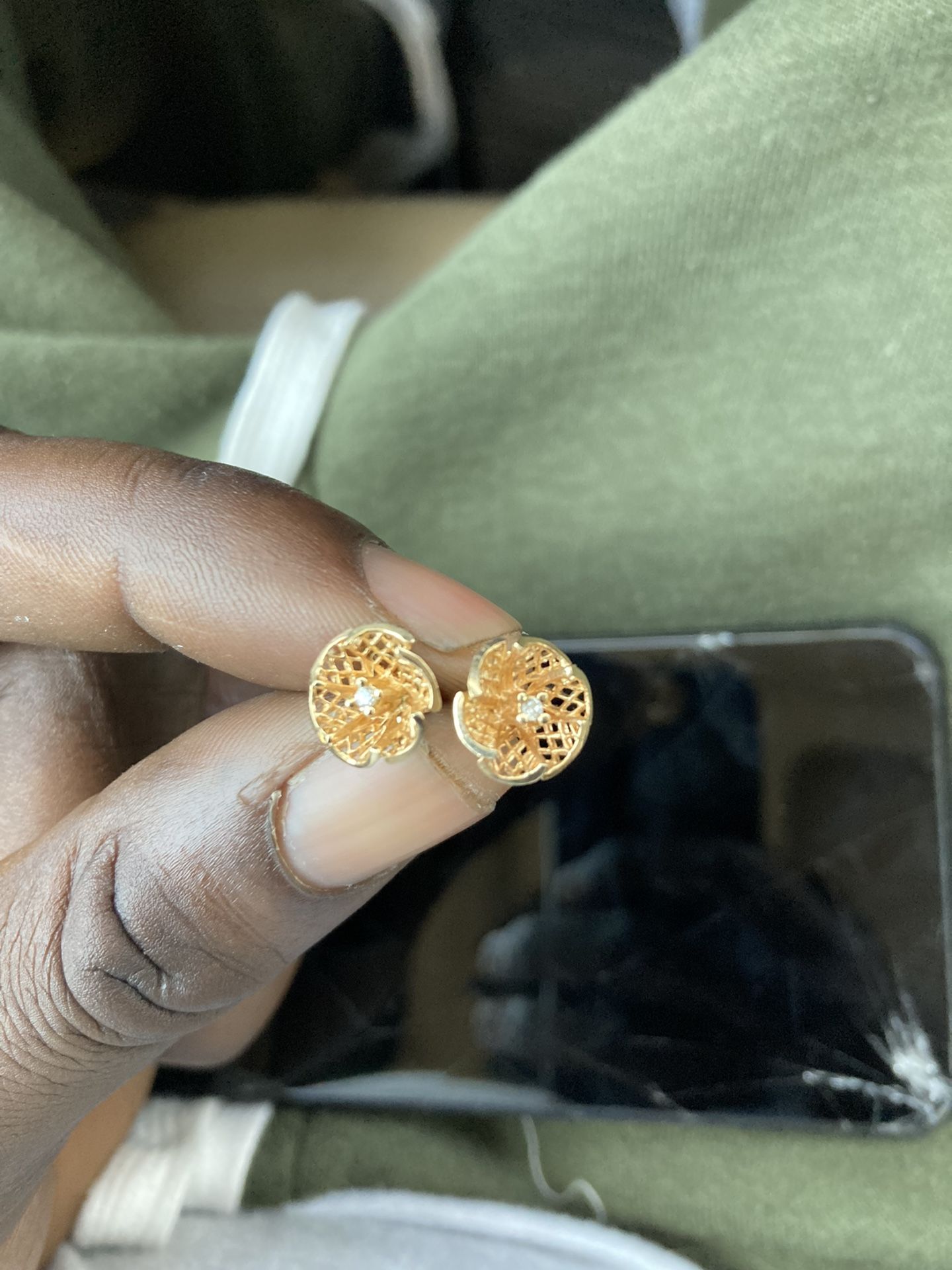 14 K Floral Earrings With A Small Diamond In The Middle 