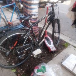 10 Speed Schwinn Bike