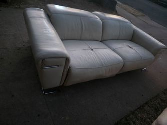 2 free couches