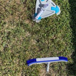 Pool Cleaning Items 