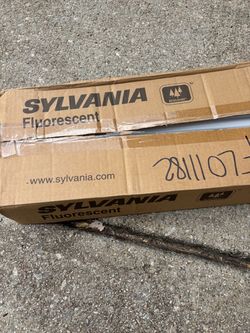 Lot of 19 SYLVANIA FP24/841/HO/ECO T5 24W 4100K Fluorescent Tubes G5