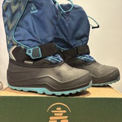 Kids Snow Boots Size 3