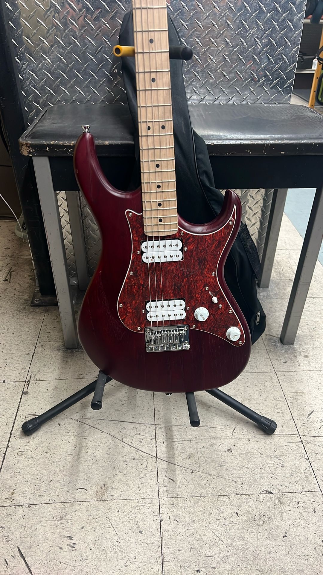 Cort G100HH Electric Guitar