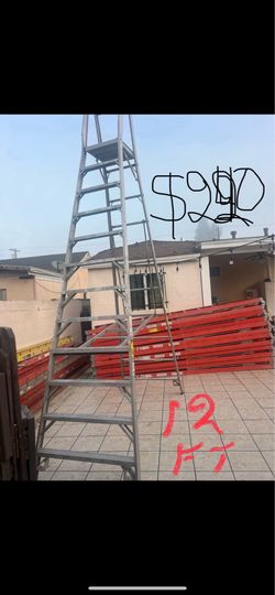 Excellent condition 12 feet and more sizes available aluminum ladder