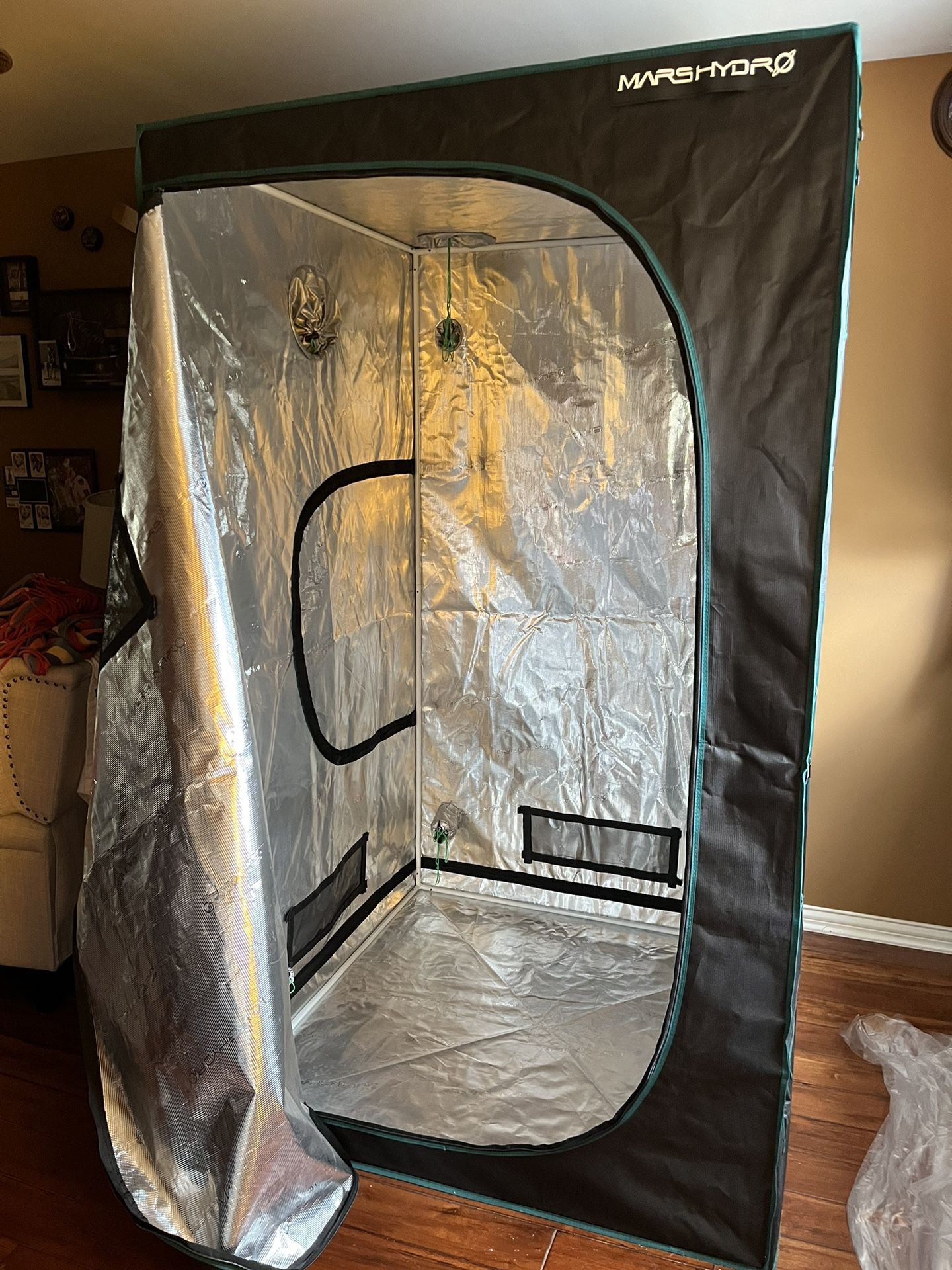 Grow Tent With Everything!!