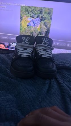 Louis Vuitton LV shoes size 7