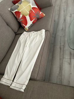 Brand New Chico’s White Panta