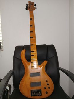 Diamond Series Schecter Bass
