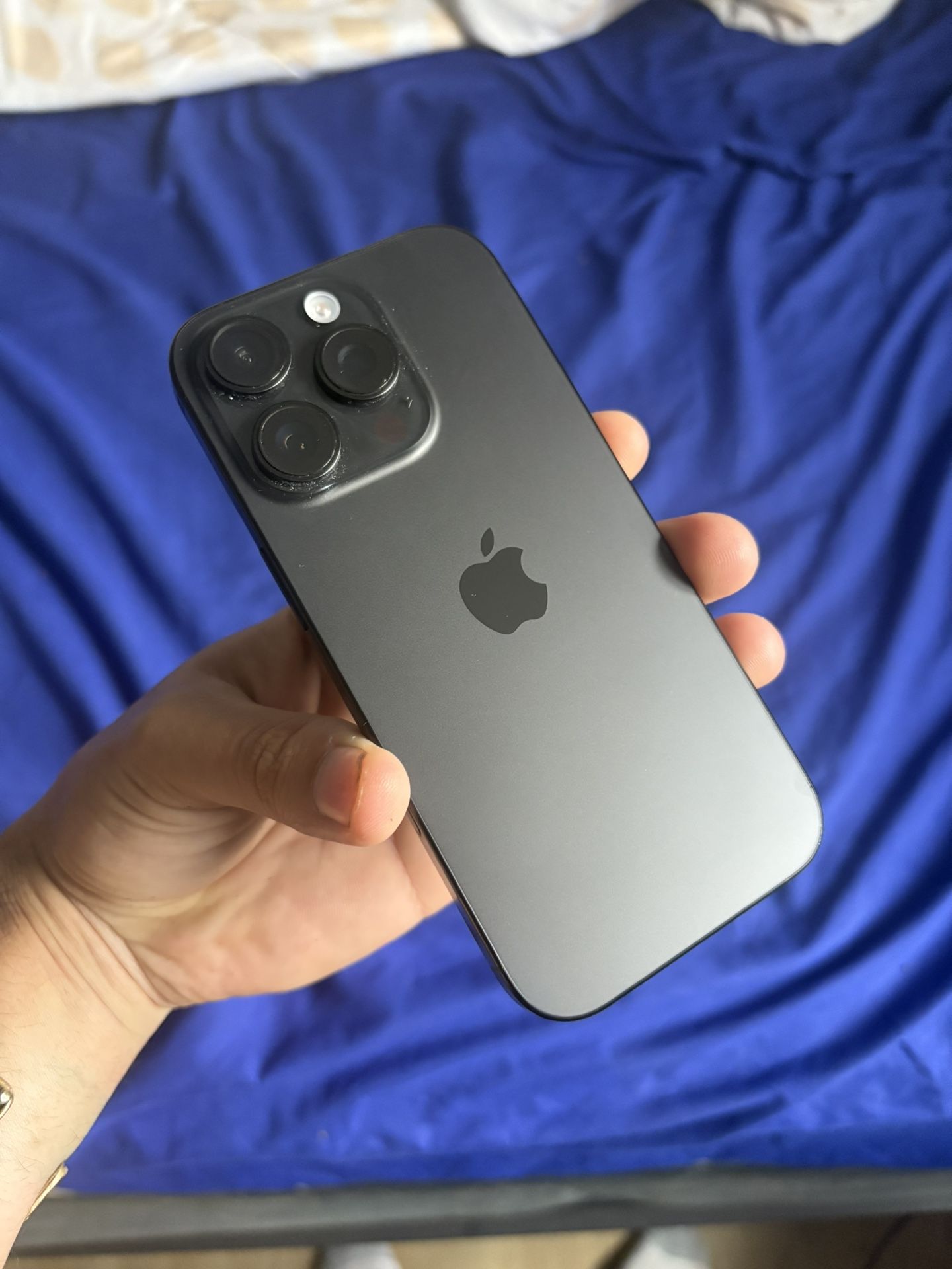iPhone 15 Pro β iCloud Locked (Read Description)
