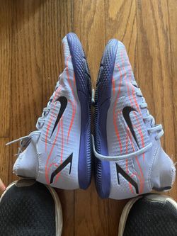 Nike indoor cleats Size 3.5
