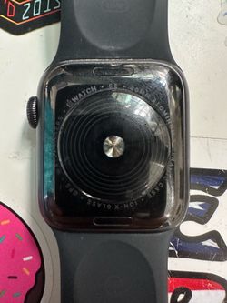 Apple Watch SE 40mm Aluminum Case GPS