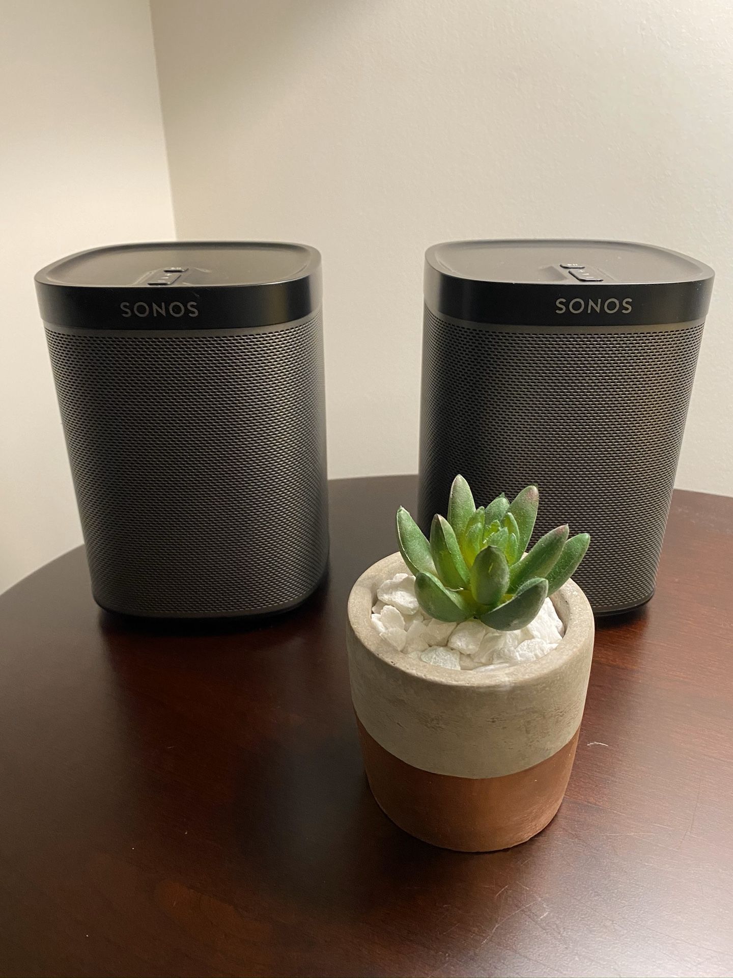 Two Sonos Play:1 Speakers (Like New)