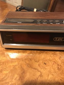 TOZAI 1980s AlARM CLOCK