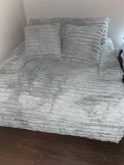 Fluffy chair