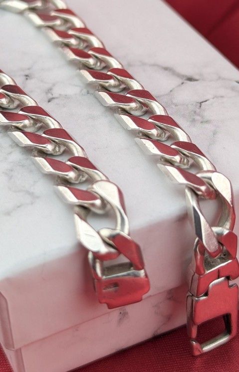 8.25" VINTAGE Sterling Silver Miami Cuban Flat Link Bracelet.