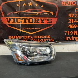 FORD TRANSIT 150/250/350 RH HEADLIGHT 2020-2025 XENÓN HID OEM