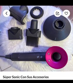 Súper Sonic Con Sus Accesorios