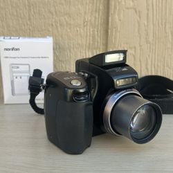 Kodak EasyShare Z7590 5.0MP 10x Zoom Digital Camera W Charger/Battery TESTED