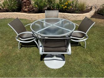 Vintage Tropitone Outdoor Table and Chair Patio Set