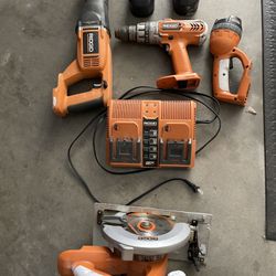 Ridgid 18 V Drill Set