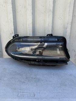 2015 2016 2017 2018 2019 2020 2022 2022 Dodge Charger Right Passenger Side Headlight Hid 